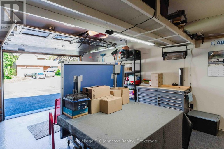 126 5TH AVENUE E, Owen Sound, Ontario, N4K6C7