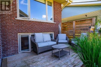 126 5TH AVENUE E Owen Sound Ontario photo 37