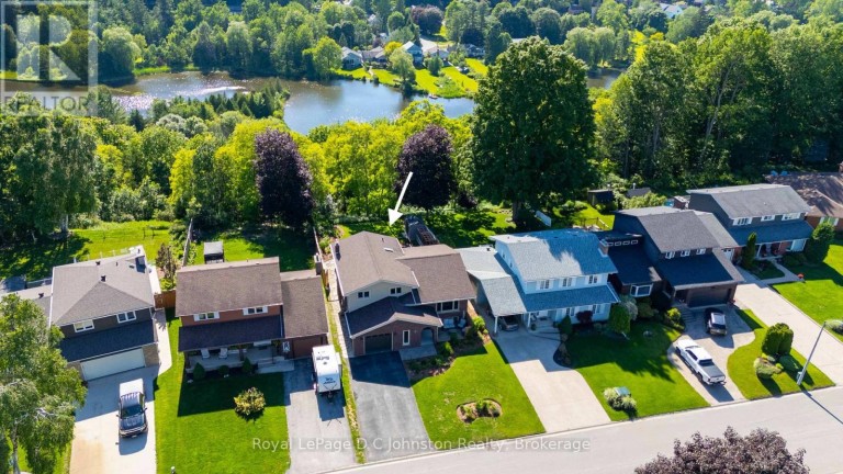 126 5TH AVENUE E, Owen Sound, Ontario, N4K6C7