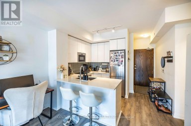 728 - 99 EAGLE ROCK WAY Vaughan Ontario photo 16