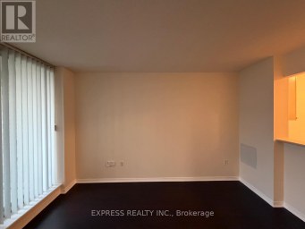 1005 - 29 PEMBERTON AVENUE Toronto (Newtonbrook East) Ontario photo 3