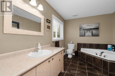 15 CORBETT STREET Springwater (Elmvale) Ontario photo 15