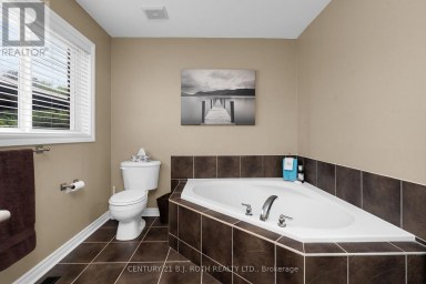 15 CORBETT STREET Springwater (Elmvale) Ontario photo 16