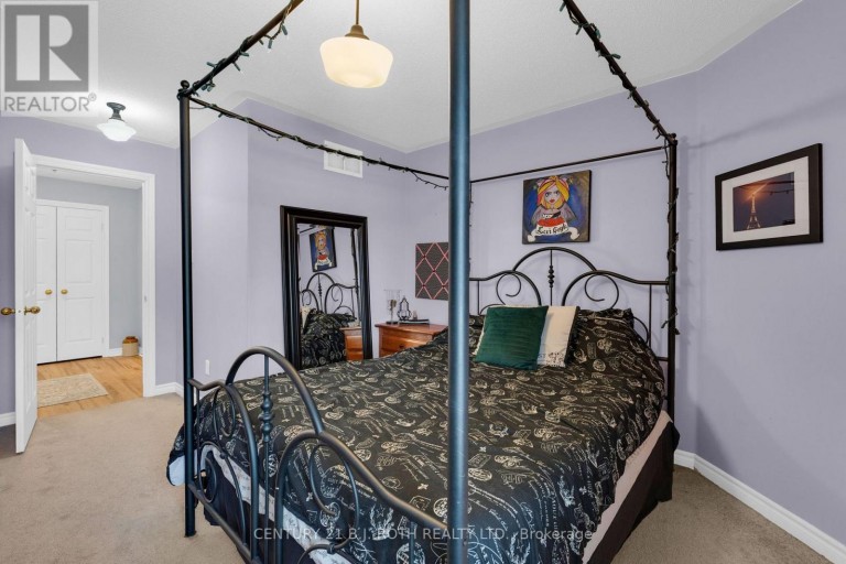 15 CORBETT STREET, Springwater (Elmvale), Ontario, L0L1P0