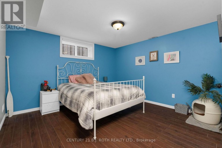 15 CORBETT STREET, Springwater (Elmvale), Ontario, L0L1P0