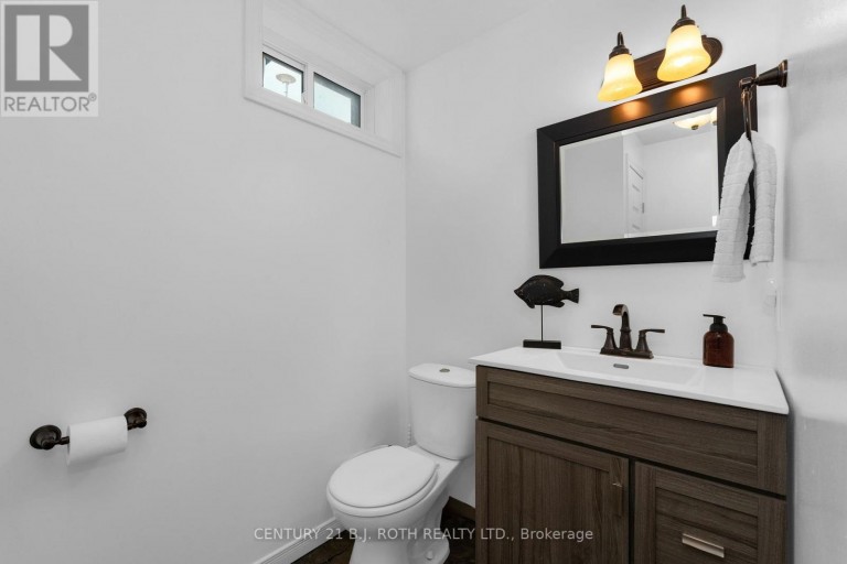 15 CORBETT STREET, Springwater (Elmvale), Ontario, L0L1P0