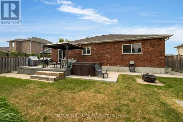15 CORBETT STREET, Springwater (Elmvale), Ontario, L0L1P0
