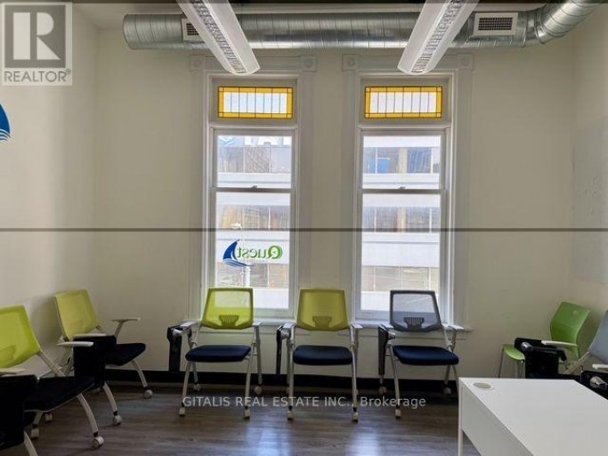 300 - 432 CHURCH STREET, Toronto (Church-Yonge Corridor), Ontario, M5B2A4