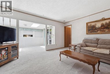 3011 Burroughs Manor NE Calgary Alberta photo 10