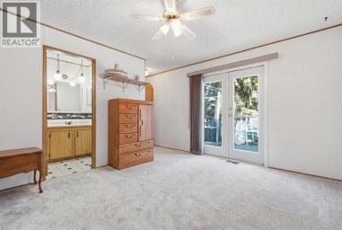 3011 Burroughs Manor NE Calgary Alberta photo 19