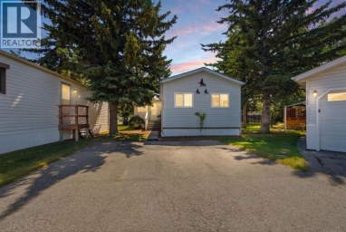 3011 Burroughs Manor NE Calgary Alberta photo 2