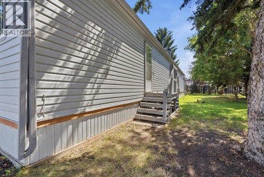 3011 Burroughs Manor NE Calgary Alberta photo 25