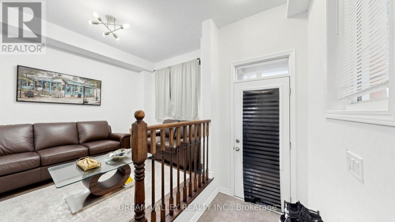 138 CLEANSIDE ROAD, Toronto (Clairlea-Birchmount), Ontario, M1L0C6