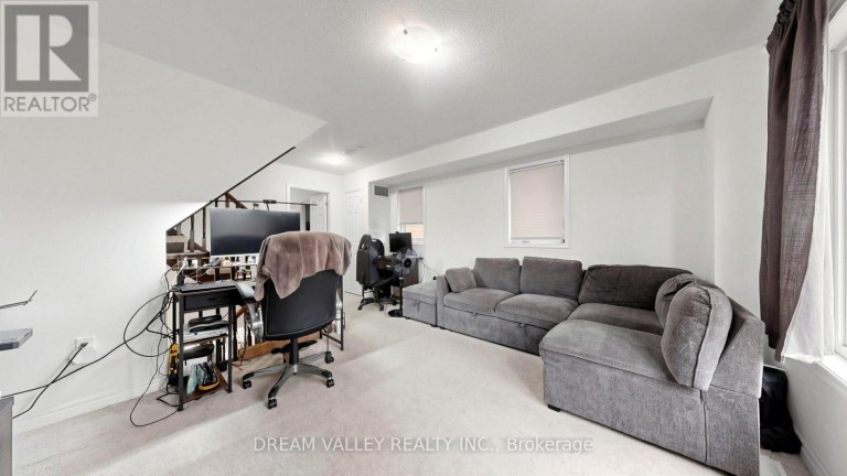 138 CLEANSIDE ROAD, Toronto (Clairlea-Birchmount), Ontario, M1L0C6