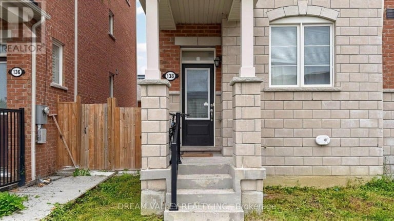 138 CLEANSIDE ROAD, Toronto (Clairlea-Birchmount), Ontario, M1L0C6