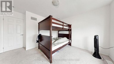 138 CLEANSIDE ROAD Toronto (Clairlea-Birchmount) Ontario photo 34