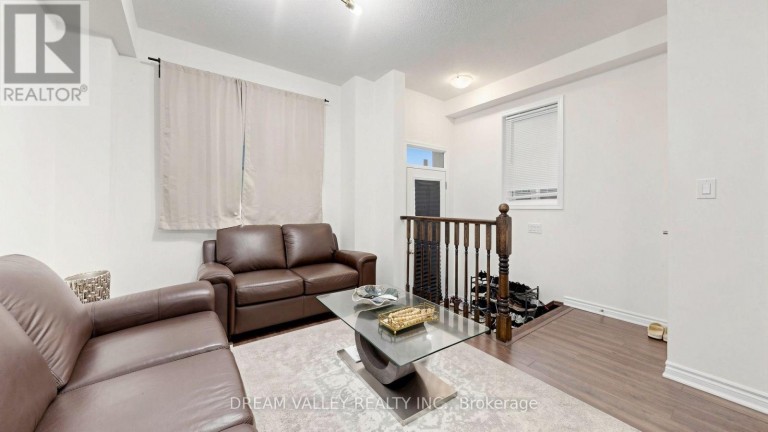 138 CLEANSIDE ROAD, Toronto (Clairlea-Birchmount), Ontario, M1L0C6