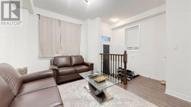 138 CLEANSIDE ROAD Toronto (Clairlea-Birchmount) Ontario photo 6