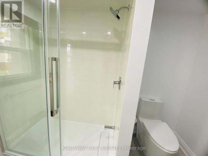 769A THE QUEENSWAY, Toronto (Stonegate-Queensway), Ontario, M8Z1N1