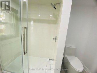 769A THE QUEENSWAY Toronto (Stonegate-Queensway) Ontario photo 13