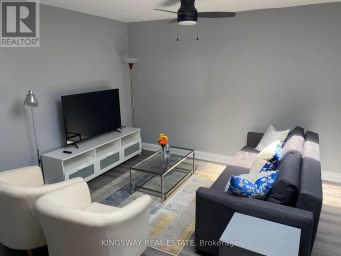 769A THE QUEENSWAY Toronto (Stonegate-Queensway) Ontario photo 4