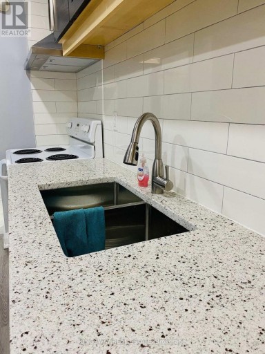 769A THE QUEENSWAY, Toronto (Stonegate-Queensway), Ontario, M8Z1N1