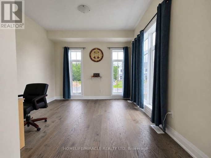 6 ALDWINCKLE AVENUE, Oro-Medonte, Ontario, L0L2L0