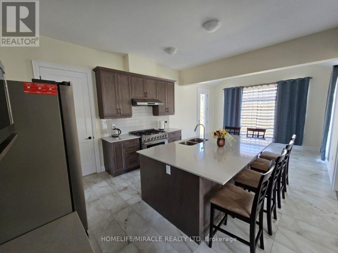 6 ALDWINCKLE AVENUE, Oro-Medonte, Ontario, L0L2L0