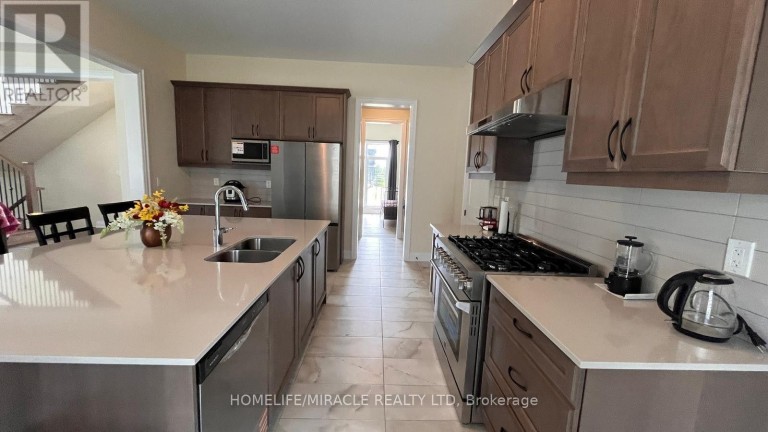 6 ALDWINCKLE AVENUE, Oro-Medonte, Ontario, L0L2L0