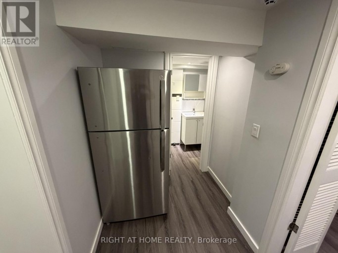 BSMT. - 2238 DELKUS CRESCENT, Mississauga (Cooksville), Ontario, L5A1K7