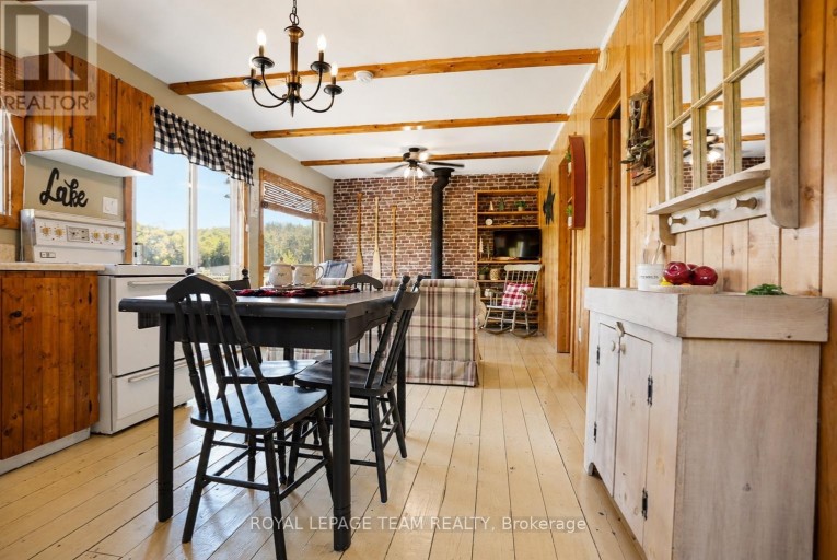 28 BEAS LANE, Brudenell, Lyndoch and Raglan, Ontario, K0J1T0