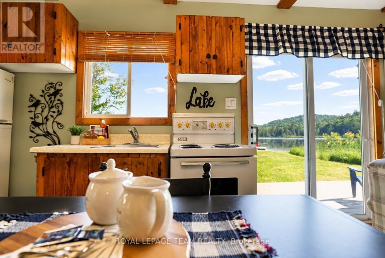 28 BEAS LANE, Brudenell, Lyndoch and Raglan, Ontario, K0J1T0