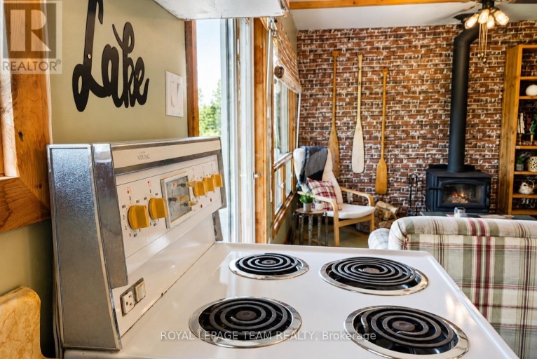 28 BEAS LANE, Brudenell, Lyndoch and Raglan, Ontario, K0J1T0