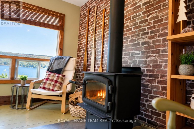 28 BEAS LANE, Brudenell, Lyndoch and Raglan, Ontario, K0J1T0