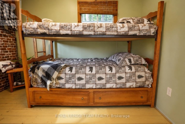 28 BEAS LANE, Brudenell, Lyndoch and Raglan, Ontario, K0J1T0