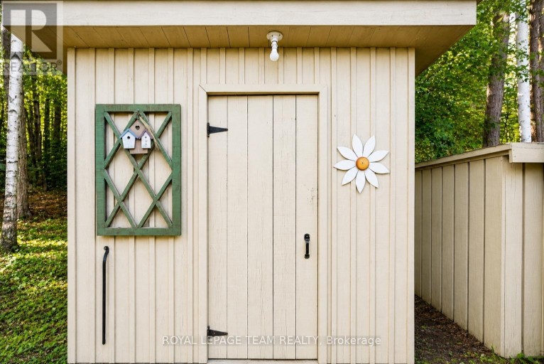 28 BEAS LANE, Brudenell, Lyndoch and Raglan, Ontario, K0J1T0