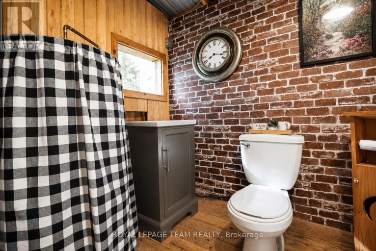 28 BEAS LANE, Brudenell, Lyndoch and Raglan, Ontario, K0J1T0
