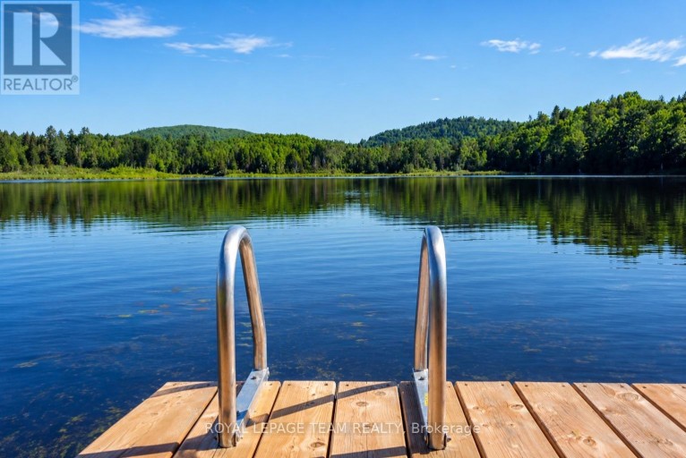 28 BEAS LANE, Brudenell, Lyndoch and Raglan, Ontario, K0J1T0