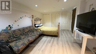 LOWER ROOM1 - 38 MARCELLINE CRESCENT Toronto (Bayview Village) Ontario photo 2