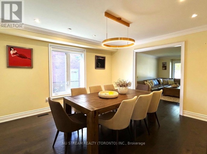31 ASHFIELD DRIVE, Richmond Hill (Oak Ridges Lake Wilcox), Ontario, L4E2L6