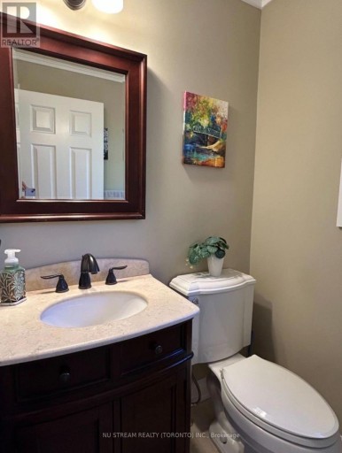 31 ASHFIELD DRIVE, Richmond Hill (Oak Ridges Lake Wilcox), Ontario, L4E2L6