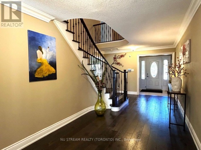 31 ASHFIELD DRIVE, Richmond Hill (Oak Ridges Lake Wilcox), Ontario, L4E2L6