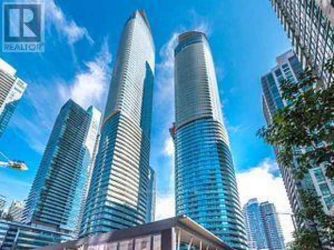 1104 - 12 YORK STREET, Toronto (Waterfront Communities), Ontario, M5J2Z2