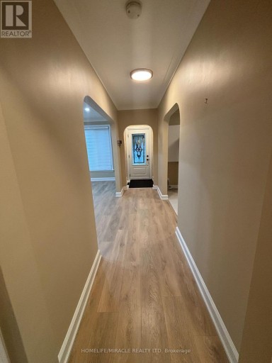 UPPER FLOOR SUITE - 54 HAWMAN AVENUE, Vaughan (Vaughan Grove), Ontario, L4L1S2