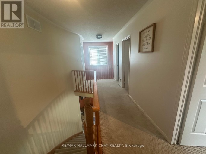 10 LONGMAN DRIVE, Barrie (Northwest), Ontario, L4N7E5