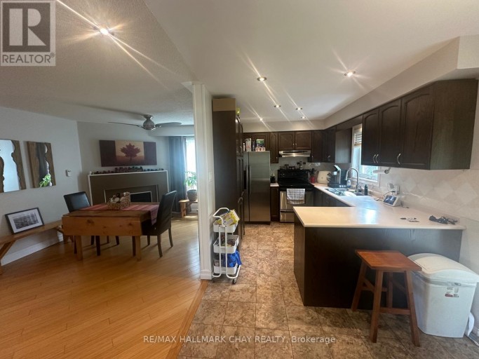 10 LONGMAN DRIVE, Barrie (Northwest), Ontario, L4N7E5