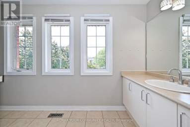 73 LAURENDALE AVENUE Georgina (Keswick South) Ontario photo 21