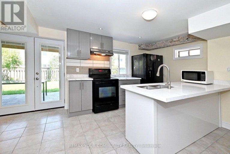 73 LAURENDALE AVENUE, Georgina (Keswick South), Ontario, L4P4G1