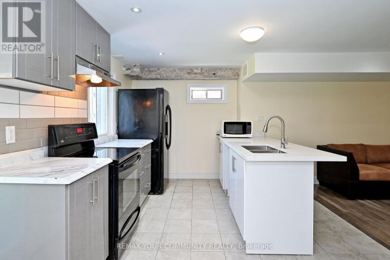 73 LAURENDALE AVENUE, Georgina (Keswick South), Ontario, L4P4G1