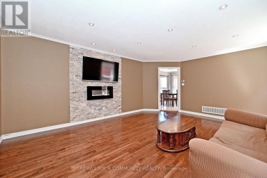 73 LAURENDALE AVENUE Georgina (Keswick South) Ontario photo 6